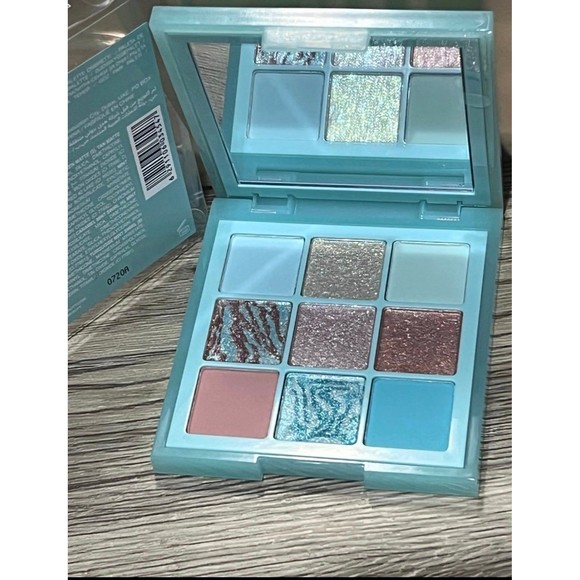 Huda beauty pastels mint palette - Picture 3 of 5